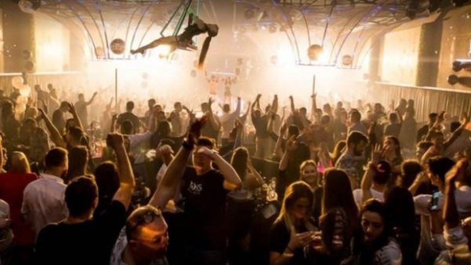 Насред пандемията: Тайни купони в София, влиза се само с парола (Вижте как заведенията газят забраните)