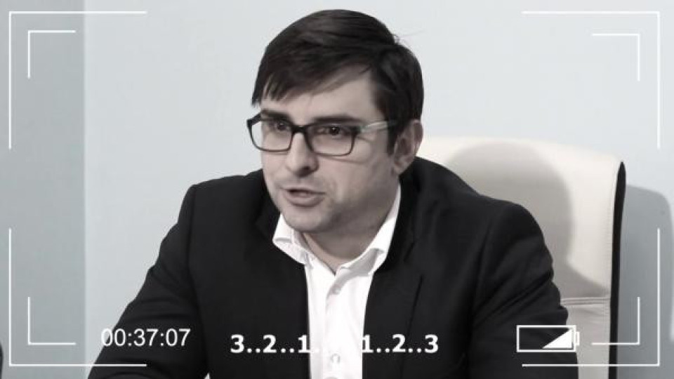 Успешен роден финансист зарязва кариера на Уолстрийт, за да преподава у нас Успешен роден финансист зарязва кариера на Уолстрийт, за да преподава у нас
