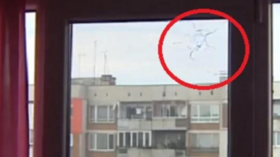 Среднощна стрелба по апартамент в София