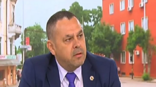 Стефан Банков: Това, което се твърди за политиците, е невярна информация!