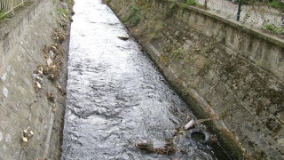 Жестока трагедия разтърси Стара Загора! Дете се удави в канал