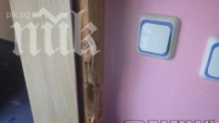 Приключи акцията на полицията в хотел "Лагун", изчезналото момиченце не е там (снимки)