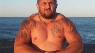 Наказателната банда на фирмата за бързи кредити смачкала Владимир като парцал