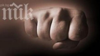 Среднощна драма в столичния "Младост" 2! Пиян зверски преби майка си!