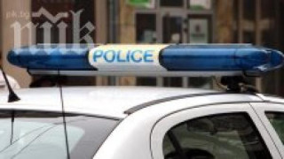 Надупчиха капак на „БМВ” в Русе