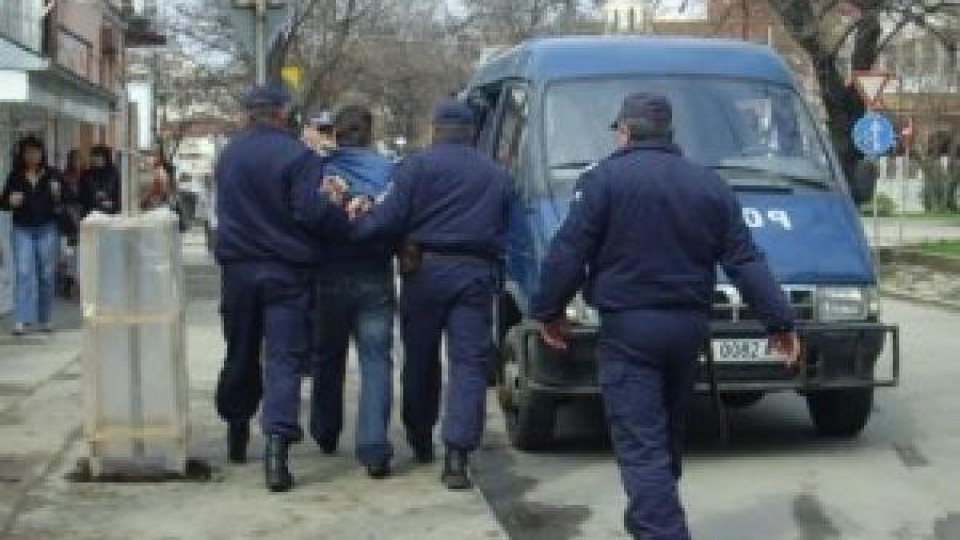 Деница Атанасова също била малтретирана от убиеца Пламен Деница Атанасова също била малтретирана от убиеца Пламен