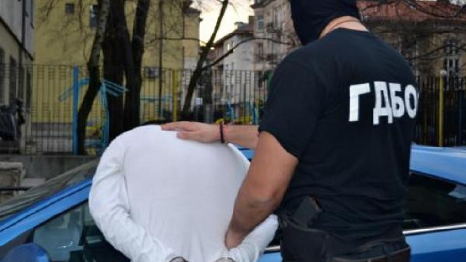 Арестуваха дупничанина, набил двамата полицаи в Слънчев бряг Арестуваха дупничанина, набил двамата полицаи в Слънчев бряг