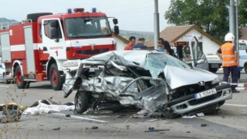 Мъж и жена загинаха в катастрофа край Свиленград Мъж и жена загинаха в катастрофа край Свиленград