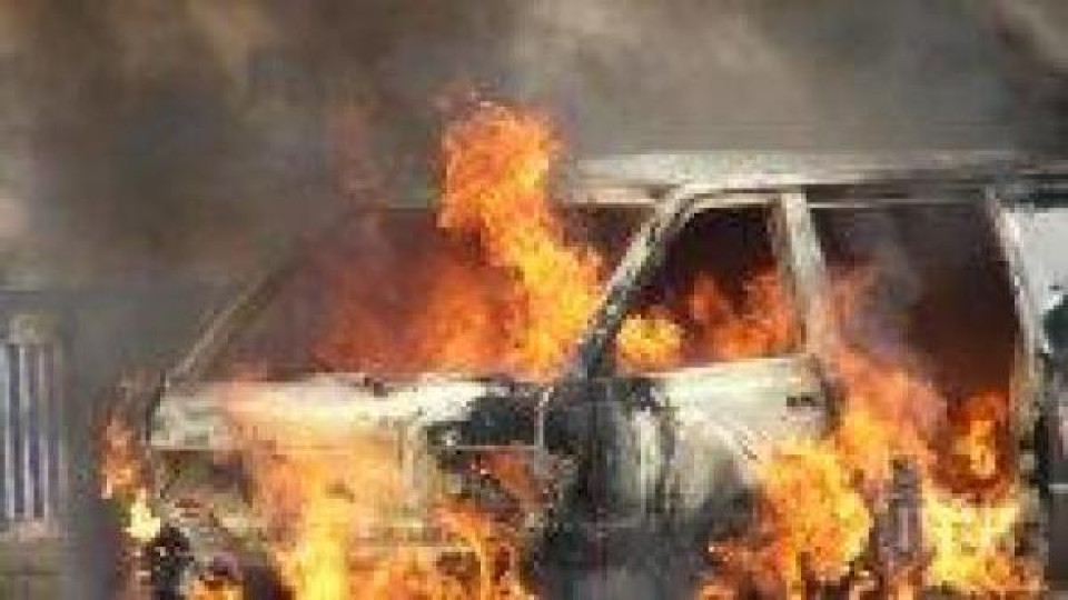 Пак палят коли - две изгоряха във Враца