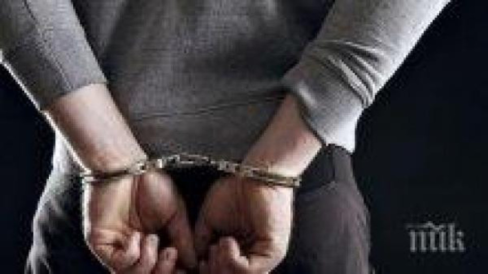 Арестуваха българи в Солун, внесли алкохол нелегално Арестуваха българи в Солун, внесли алкохол нелегално