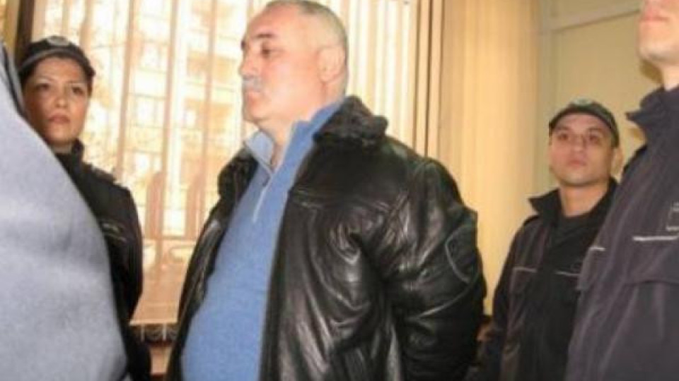 120 свидетели срещу лихваря с прякора Луцифер 120 свидетели срещу лихваря с прякора Луцифер