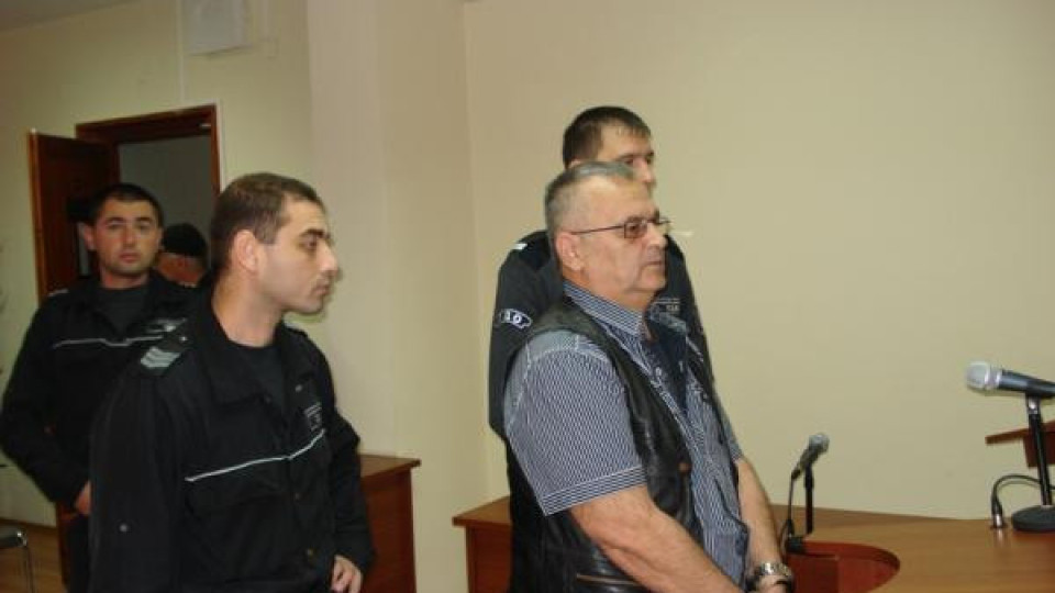 Убиецът на банкерката ще лежи 20 години в затвора Убиецът на банкерката ще лежи 20 години в затвора