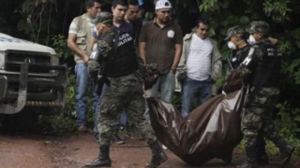 Мис Хондурас и сетра й убити от ревност