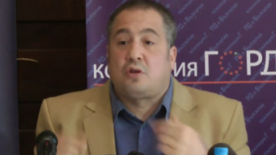 Слави Бинев подаде оставка като шеф на комисията по култура и медии