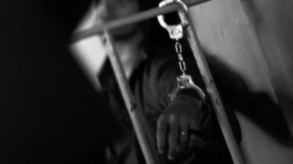 Полицията в Белград задържа седем българи Полицията в Белград задържа седем българи