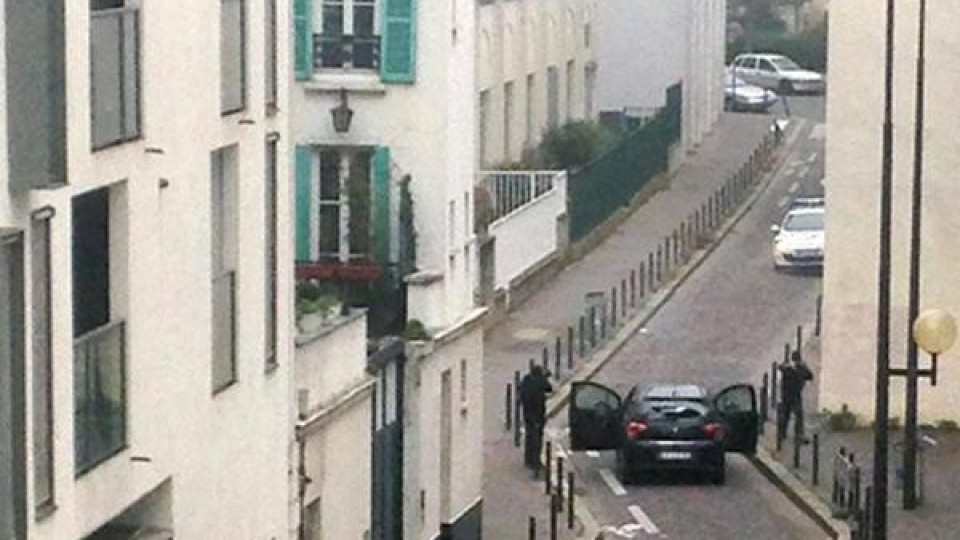 Любителски кадри от стрелбата в Париж