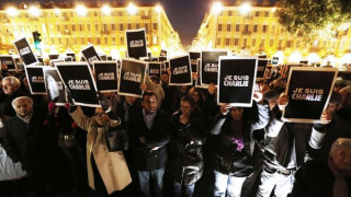 Франция отпуска милиони за "Шарли ебдо"