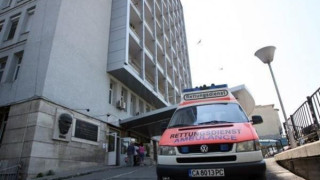 Трима маскирани брутално пребиха 16-годишен в София