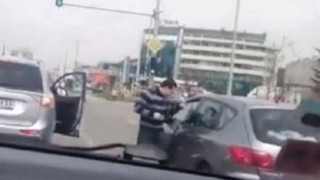 Видео: Шофьори се сбиха на кръстовище в София
