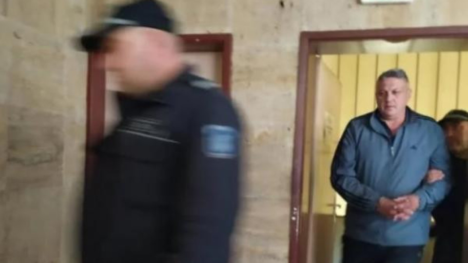 Убиецът на кюстендилския букмейкър сътвори страшен цирк в съда