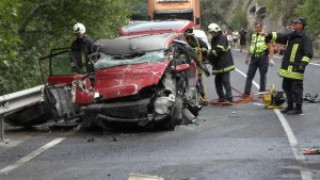 Ад на пътя! Четирима българи издъхнаха тази нощ!