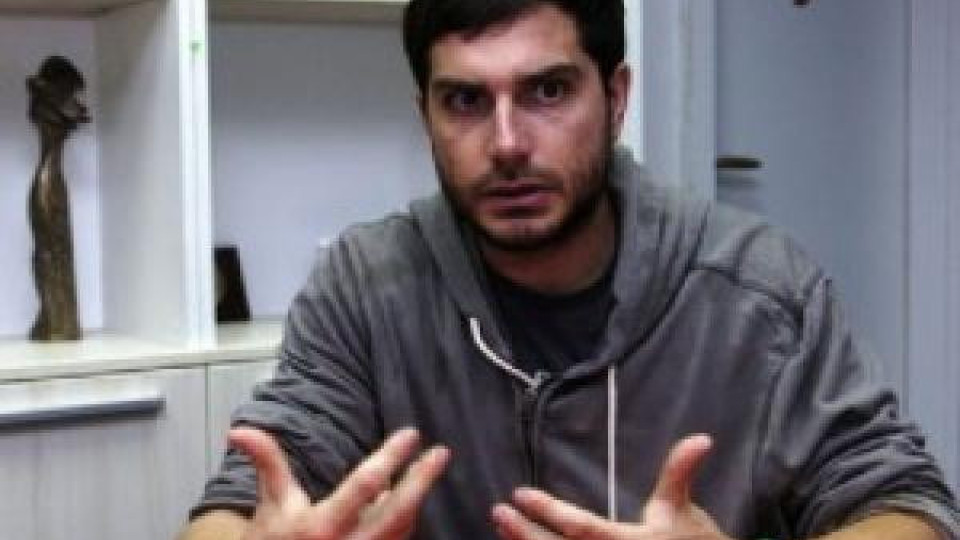 Димитър Кенаров – български журналист, е бил нападнат в Крим!