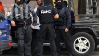 ДАНС, прокуратурата и МВР погнаха контрабандисти в Пазарджик, арестувани са четирима