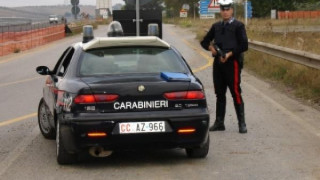 В Италия задържаха българин, издирван за въоръжени обири