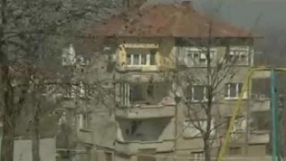 Майката на убиеца от Лясковец също стреляла по полицаите?