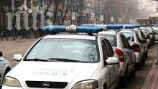 Заловиха шофьор без книжка, блъснал колоездач и избягал