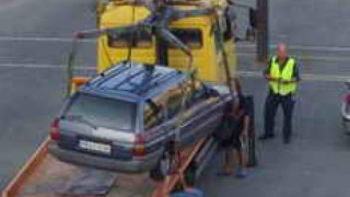 30-годишен плаши с убийство служител на наказателен паркинг в Бургас, удря му шамар