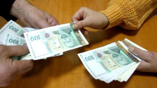 Хванаха държавен служител при получаване на подкуп