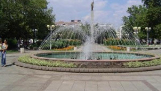 Стрелба посред бял ден в Бургас! Някои крещят: Атентат