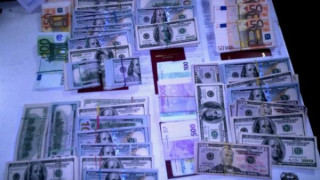 Канал за трафик на валута в особено големи размери е пресечен на ГКПП-Дунав мост