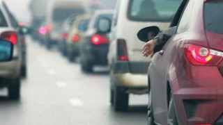 Две тежки верижни катастрофи с 21 автомобила са станали на магистрала "Тракия"