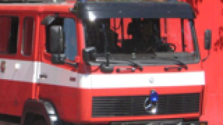 Запалиха кола в „Братя Миладинови“