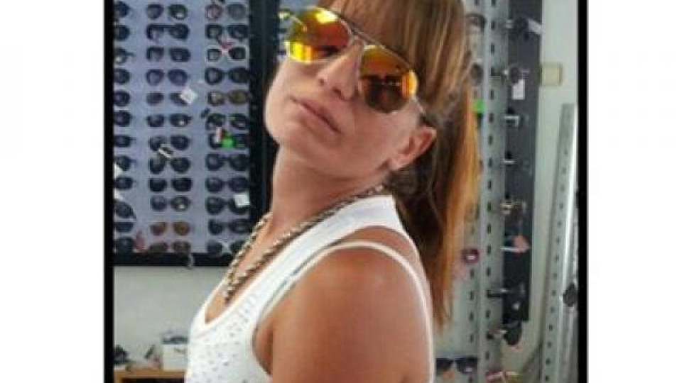 Майка на две деца се обеси на асма в къщата си Майка на две деца се обеси на асма в къщата си