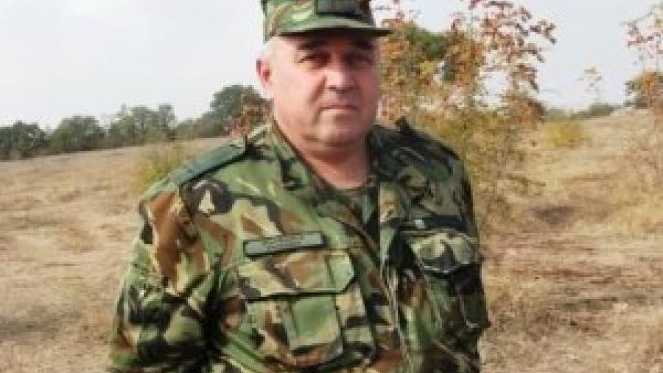 Погребаха загиналия военен на АМ „Тракия“ с почести! Погребаха загиналия военен на АМ „Тракия“ с почести!