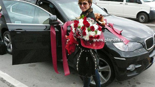 Джипът на Галена откраднат от бандата на Лъвицата