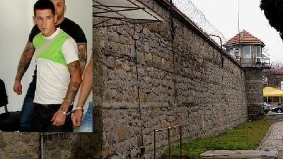 Шливата бутнал 500 лева на надзирател, за да духне от затвора Шливата бутнал 500 лева на надзирател, за да духне от затвора