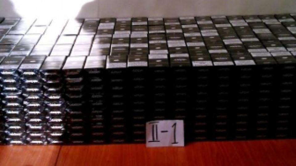 2 000 кутии цигари в свръхбагаж на Летище София