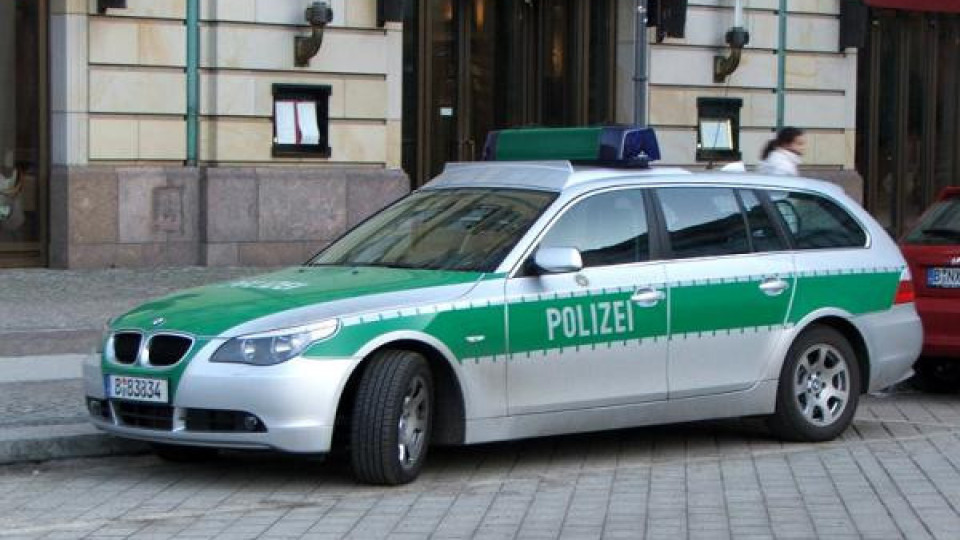 Полицията в Германия рани българин, нападнал бившия си партньор с нож