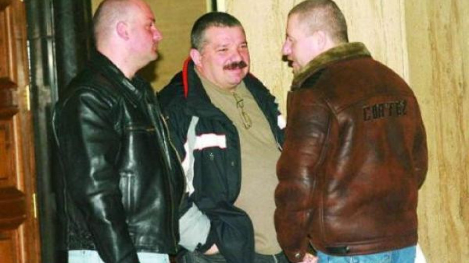 Шатката и Хосе ли взеха патлака на психолога в Софийския затвор? Шатката и Хосе ли взеха патлака на психолога в Софийския затвор?