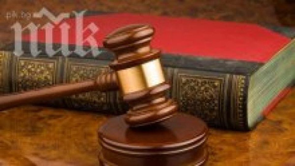 Сандаски безумици! Момиче обвинява таксиджия в изнасилване, той нейни роднини в опит да го убият! Сандаски безумици! Момиче обвинява таксиджия в изнасилване, той нейни роднини в опит да го убият!