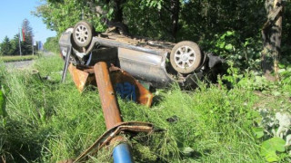 Млад шофьор оцеля по чудо в зверска катастрофа край Русе (Снимки)
