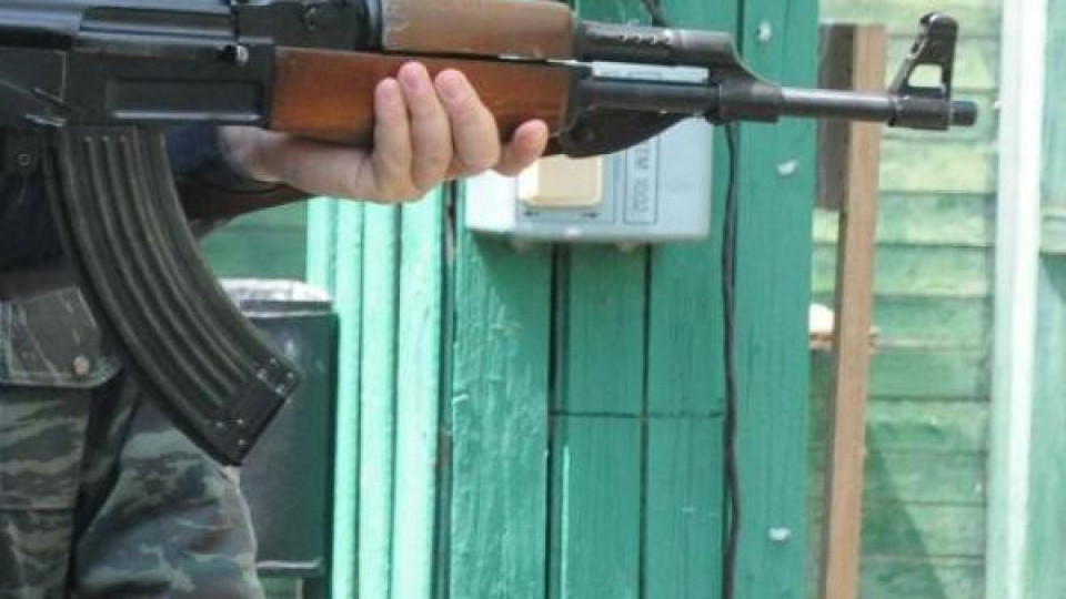 Двама разстреляли Шмид, духнали с черен джип Двама разстреляли Шмид, духнали с черен джип