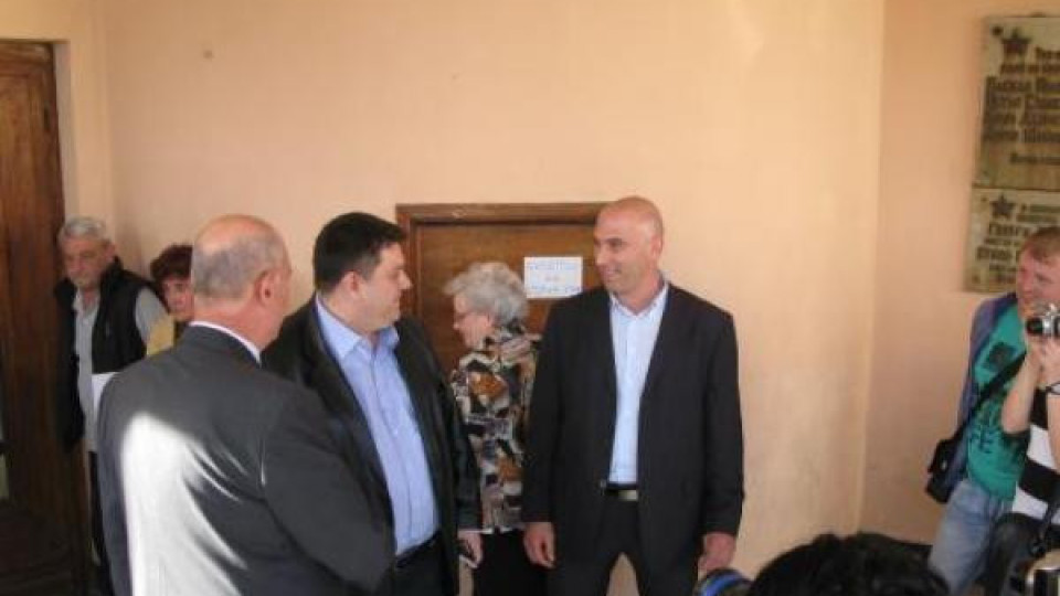 БСП Бургас: В Царево водят ромите организирано да гласуват