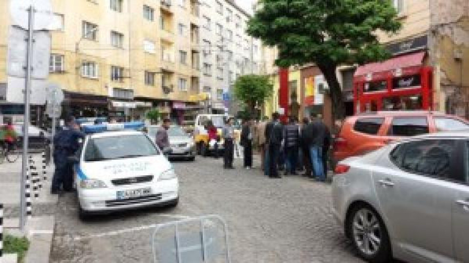 Паника в София – опасен мъж напада жени в центъра на града!
