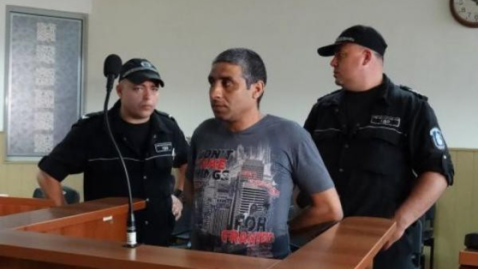 25 години затвор за ревнивец, заклал свекъра на бившата си 25 години затвор за ревнивец, заклал свекъра на бившата си
