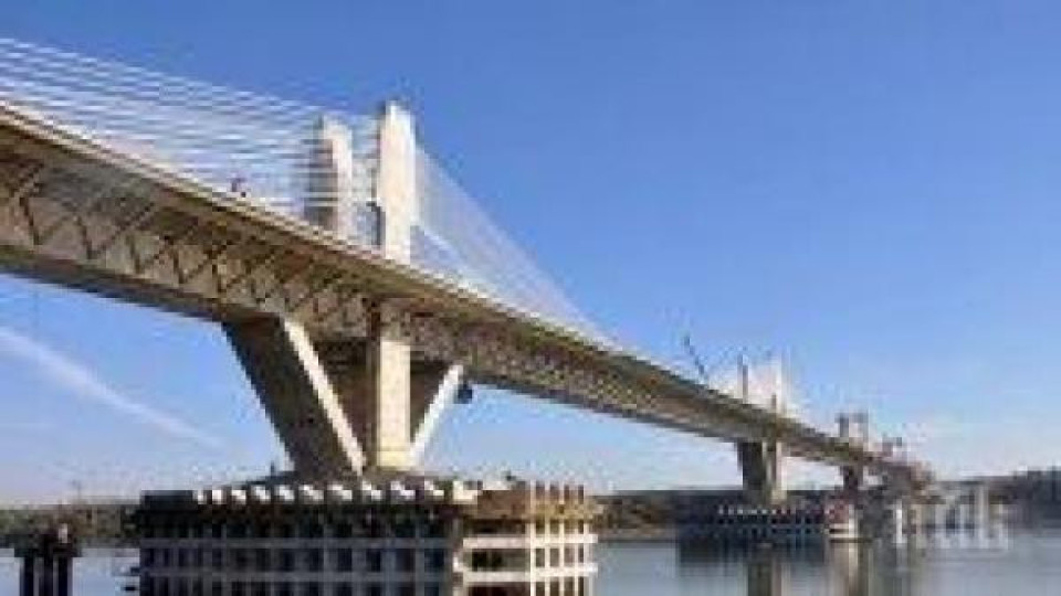 Хванаха 52 600 фалшиви евро на "Дунав мост 2"